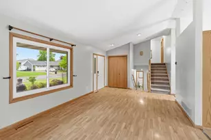 1667 Knights Dr, North Mankato, MN 56003 - Photo 2