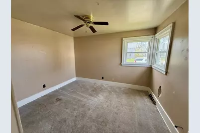 432 7th Avenue NE, Valley City, ND 58072 - Photo 10