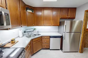 909 Luther Pl, Albert Lea, MN 56007 - Photo 8