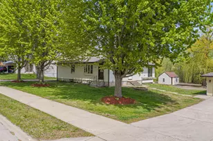 913 Western Ave NW, Faribault, MN 55021 - Photo 4