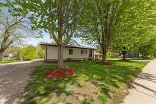 913 Western Ave NW, Faribault, MN 55021 - Photo 6