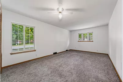 913 Western Avenue NW, Faribault, MN 55021 - Photo 38