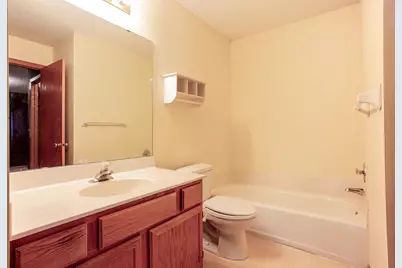 1043 Lovell Lane S, Roseville, MN 55113 - Photo 18