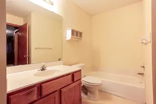 1043 Lovell Ln S, Roseville, MN 55113 - Photo 18