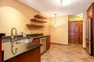 1043 Lovell Ln S, Roseville, MN 55113 - Photo 10