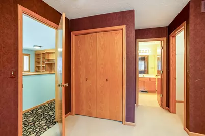 1043 Lovell Lane S, Roseville, MN 55113 - Photo 16