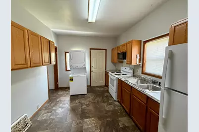 374 6th Avenue SE, Valley City, ND 58072 - Photo 12