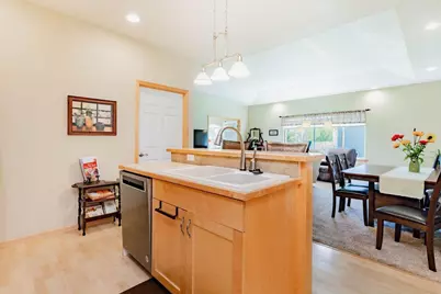 992 33rd Street S, Moorhead, MN 56560 - Photo 14