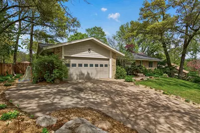 6437 134th Street W, Apple Valley, MN 55124 - Photo 2