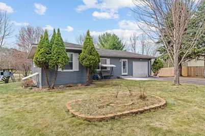 811 Page Street SW, Isanti, MN 55040 - Photo 2