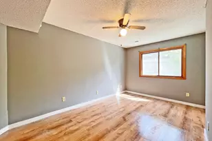 4463 Cinnamon Ridge Cir, Eagan, MN 55122 - Photo 16