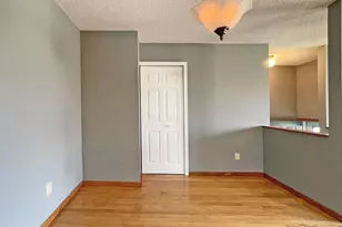 4463 Cinnamon Ridge Cir, Eagan, MN 55122 - Photo 6