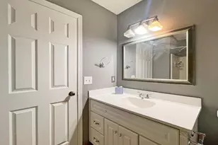 4463 Cinnamon Ridge Cir, Eagan, MN 55122 - Photo 12