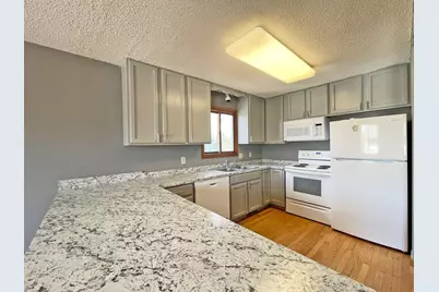 4463 Cinnamon Ridge Circle, Eagan, MN 55122 - Photo 4