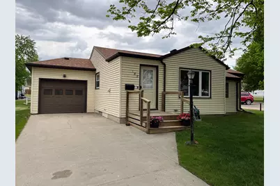 182 14th Street, Windom, MN 56101 - Photo 1