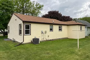 182 14th St, Windom, MN 56101 - Photo 32