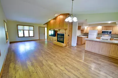 1252 Rolling Oaks Lane NW, Hutchinson, MN 55350 - Photo 6