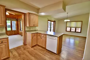 1252 Rolling Oaks Ln NW, Hutchinson, MN 55350 - Photo 10