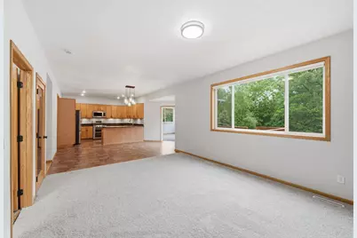 1693 Windsor Drive S, Shakopee, MN 55379 - Photo 18
