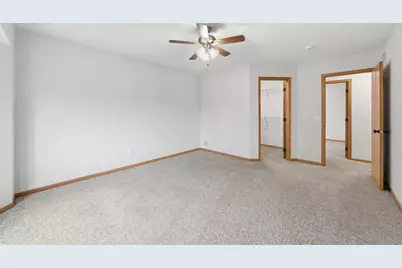 1693 Windsor Drive S, Shakopee, MN 55379 - Photo 38