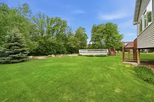 1693 Windsor Dr S, Shakopee, MN 55379 - Photo 44