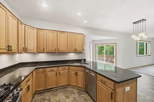 1693 Windsor Dr S, Shakopee, MN 55379 - Photo 10