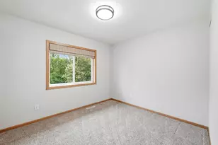 1693 Windsor Dr S, Shakopee, MN 55379 - Photo 28