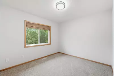 1693 Windsor Drive S, Shakopee, MN 55379 - Photo 32