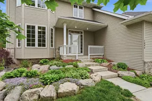 1693 Windsor Dr S, Shakopee, MN 55379 - Photo 62