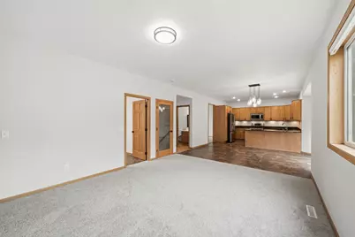 1693 Windsor Drive S, Shakopee, MN 55379 - Photo 14
