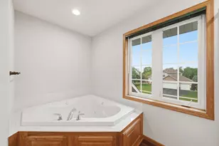 1693 Windsor Dr S, Shakopee, MN 55379 - Photo 36