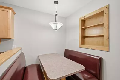 1693 Windsor Drive S, Shakopee, MN 55379 - Photo 38