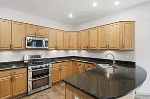 1693 Windsor Dr S, Shakopee, MN 55379 - Photo 6