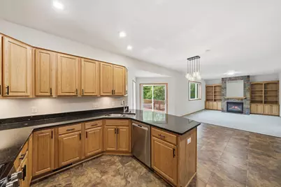 1693 Windsor Drive S, Shakopee, MN 55379 - Photo 8