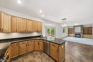 1693 Windsor Dr S, Shakopee, MN 55379 - Photo 8