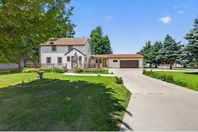 2209 6th Street NW, Austin, MN 55912 - Photo 2