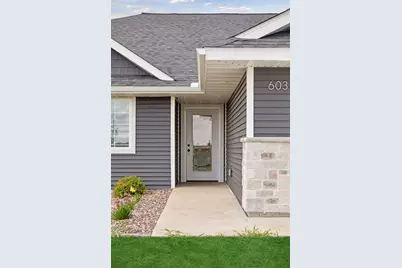 708 South Division Street, Roberts, WI 54023 - Photo 2