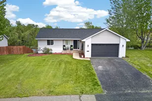 751 Morrison Ave S, Annandale, MN 55302 - Photo 2