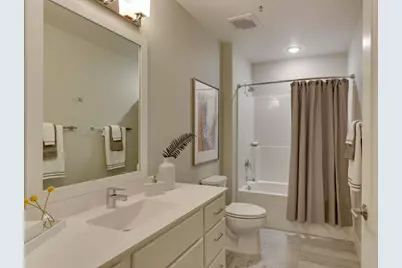 212 10th Avenue S #104, Minneapolis, MN 55415 - Photo 10
