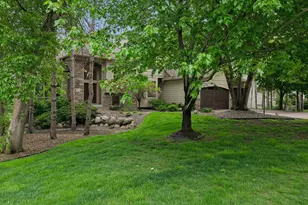 9001 Springwood Dr, Woodbury, MN 55125 - Photo 62