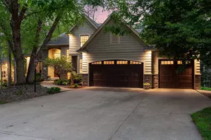 9001 Springwood Dr, Woodbury, MN 55125 - Photo 52
