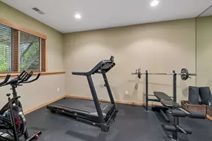 9001 Springwood Dr, Woodbury, MN 55125 - Photo 38