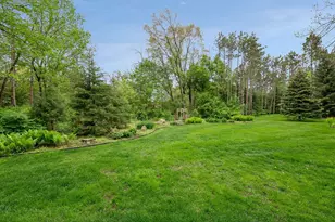 9001 Springwood Dr, Woodbury, MN 55125 - Photo 48