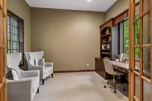 9001 Springwood Dr, Woodbury, MN 55125 - Photo 22