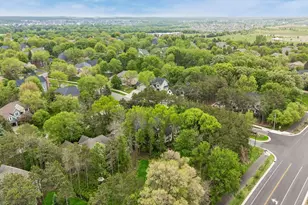 9001 Springwood Dr, Woodbury, MN 55125 - Photo 6