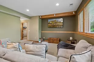 9001 Springwood Dr, Woodbury, MN 55125 - Photo 34