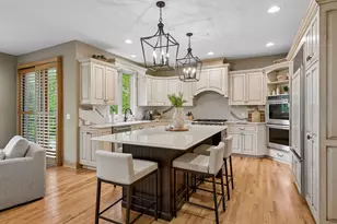 9001 Springwood Dr, Woodbury, MN 55125 - Photo 14