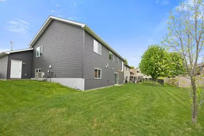 1335 Waters Way, Watertown, MN 55388 - Photo 38