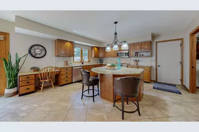 645 Farr Court, Eau Claire, WI 54701 - Photo 12