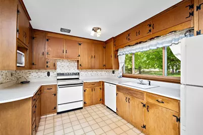 1125 Oakview Lane N, Plymouth, MN 55441 - Photo 6